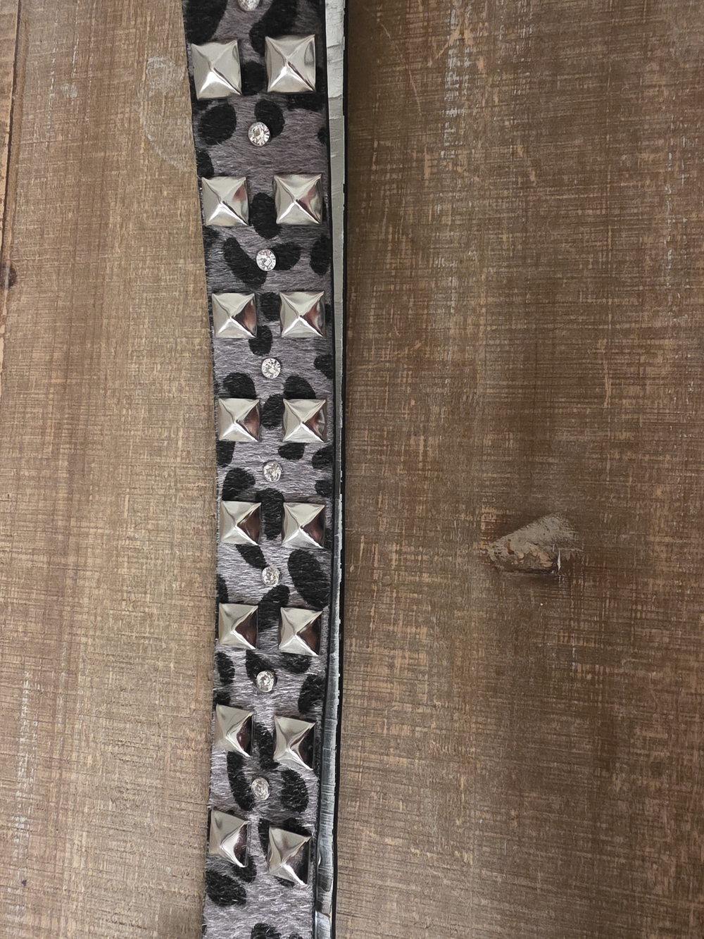 GUESS Women's Grey Leopard Rhinestone Studded Belt - Picture 2 of 6